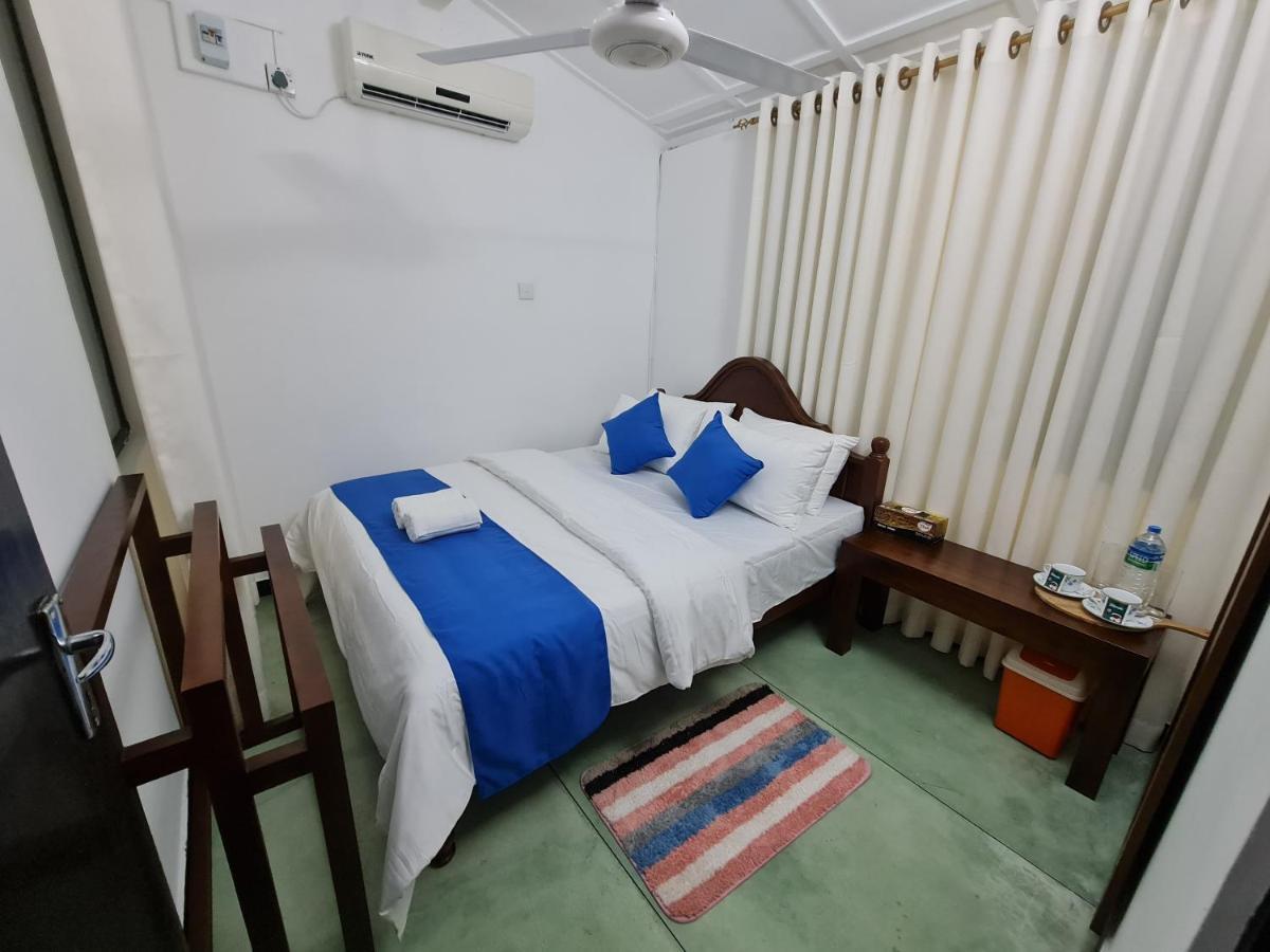 Hello Kandy Homestay Bagian luar foto