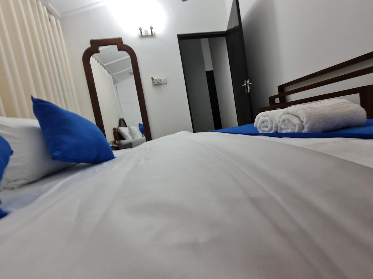 Hello Kandy Homestay Bagian luar foto