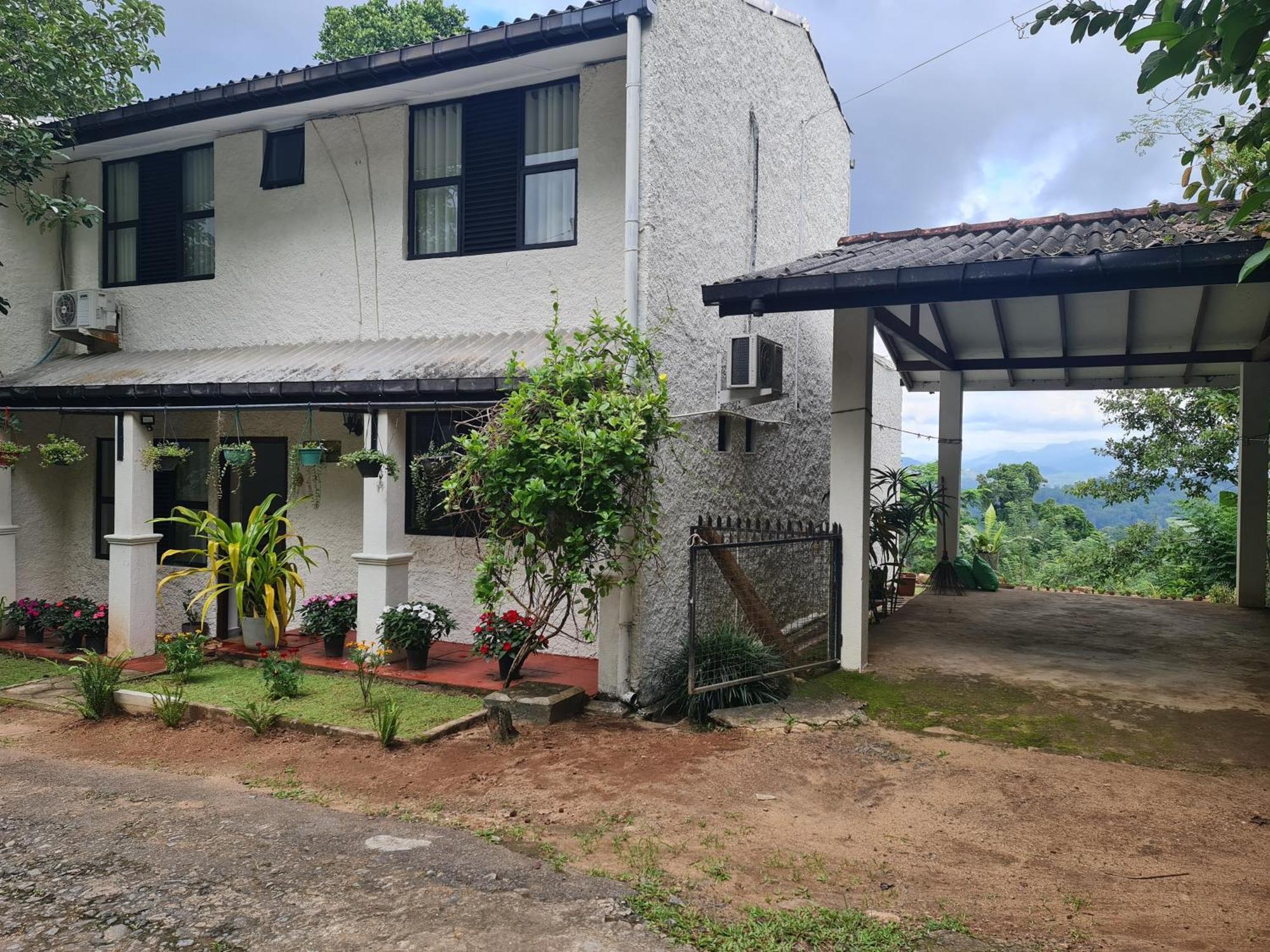 Hello Kandy Homestay Bagian luar foto
