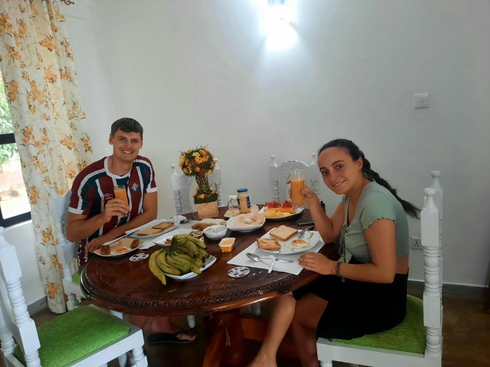 Hello Kandy Homestay Bagian luar foto