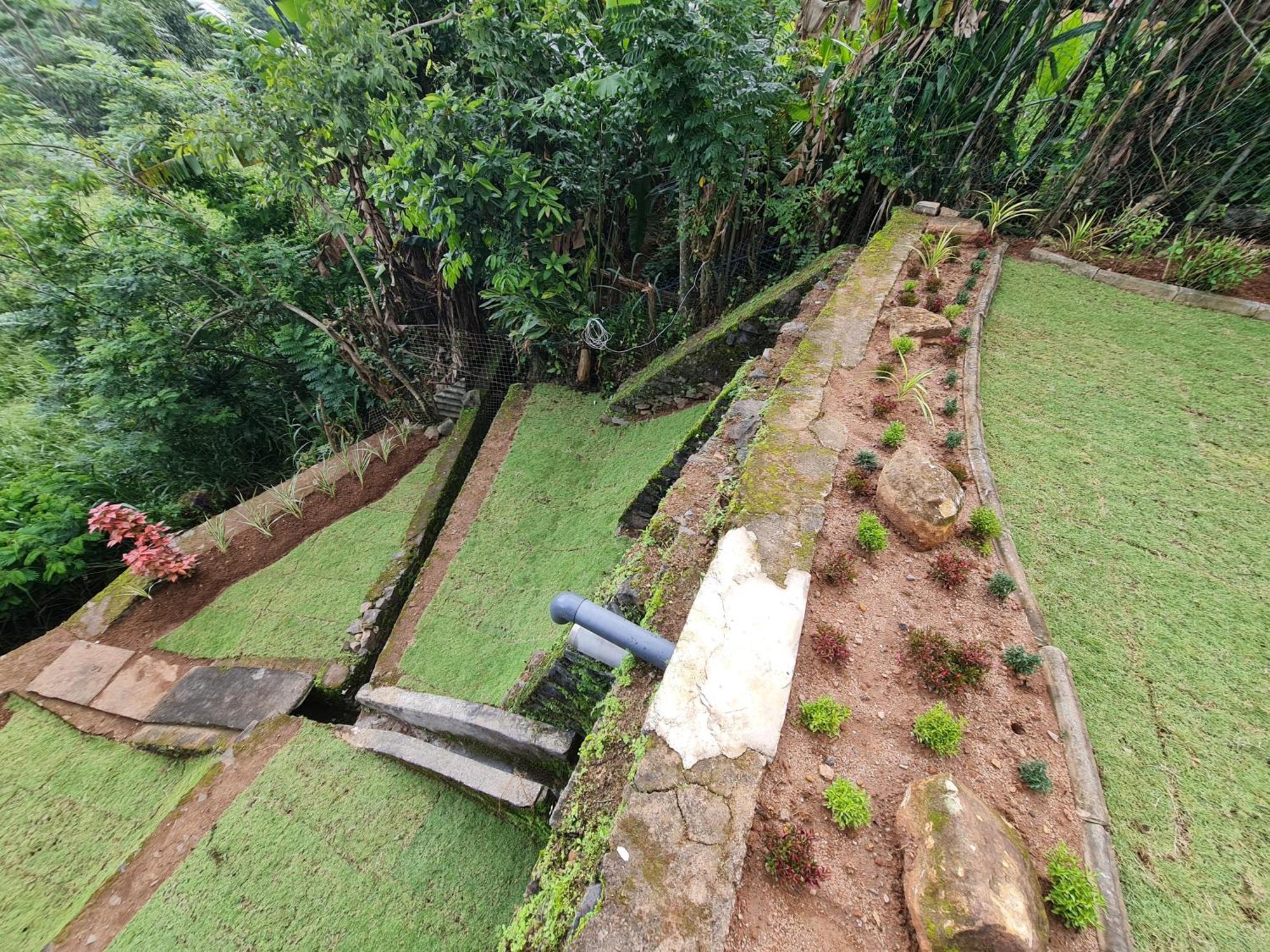 Hello Kandy Homestay Bagian luar foto